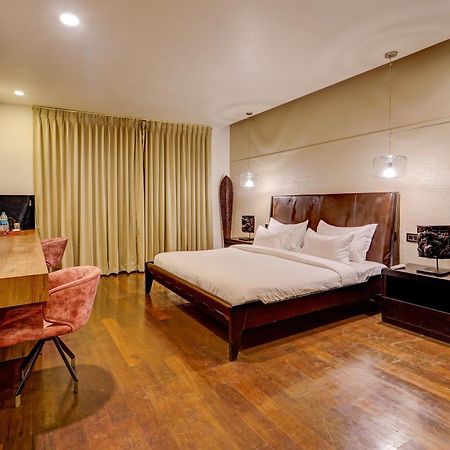 Palette - The Slate Hotel Nungambakkam Chennai Exterior photo